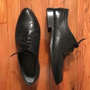 Women’s oxfords